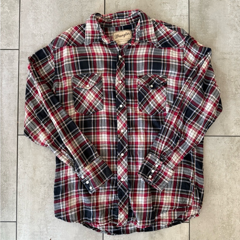 Wrangler Men's Flannel Pearlsnap Shirt